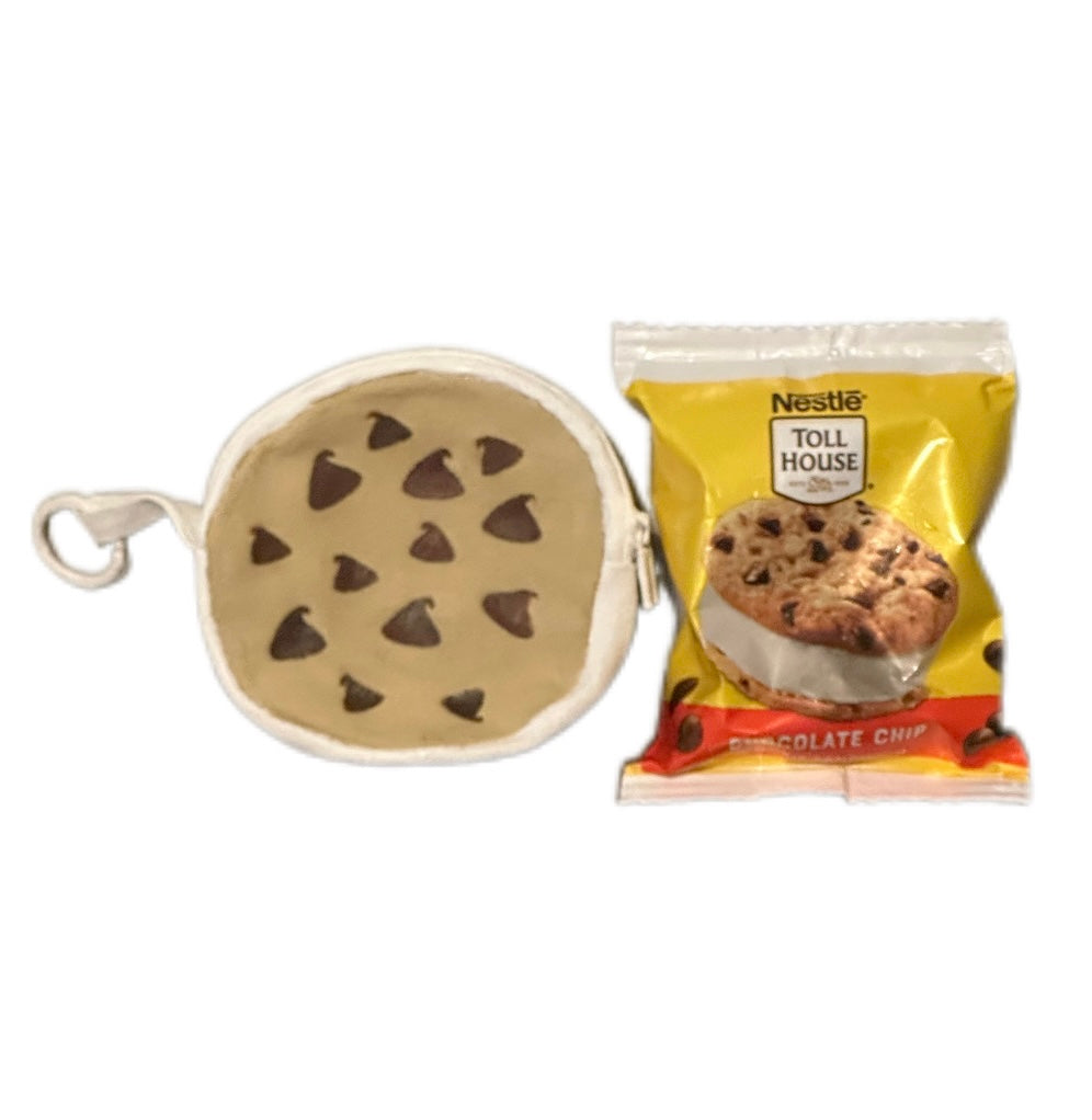 Ice Cream Cookie Sandwich Keychain Pouches ￼