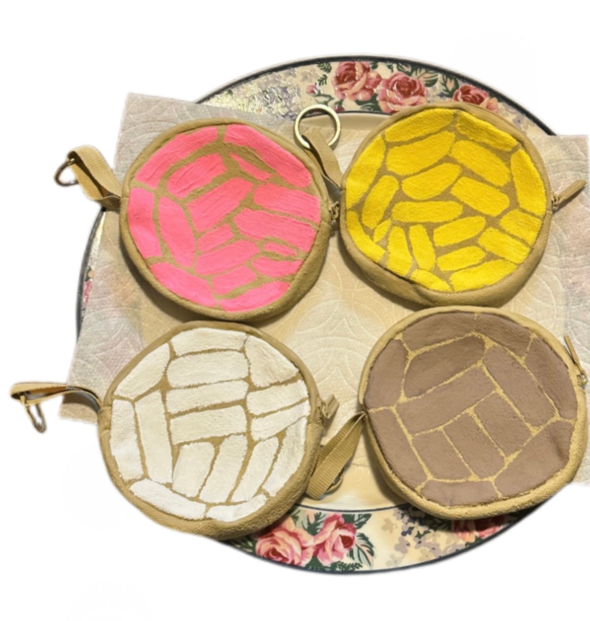 Concha Keychain Pouches